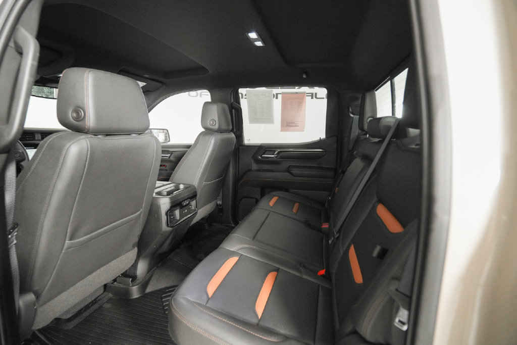 Used 2023 GMC Sierra 1500 AT4 w/ AT4 Preferred Package AWD/4WD image 14