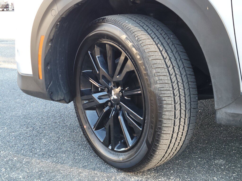 Used 2024 Mitsubishi Eclipse Cross Black Edition image 29