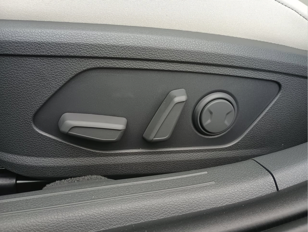 Certified 2024 Hyundai Sonata SEL w/ Convenience Package FWD image 22