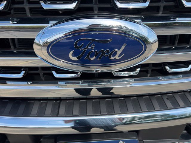 New 2026 Ford F250 Lariat w/ Tremor Off-Road Package AWD/4WD image 9