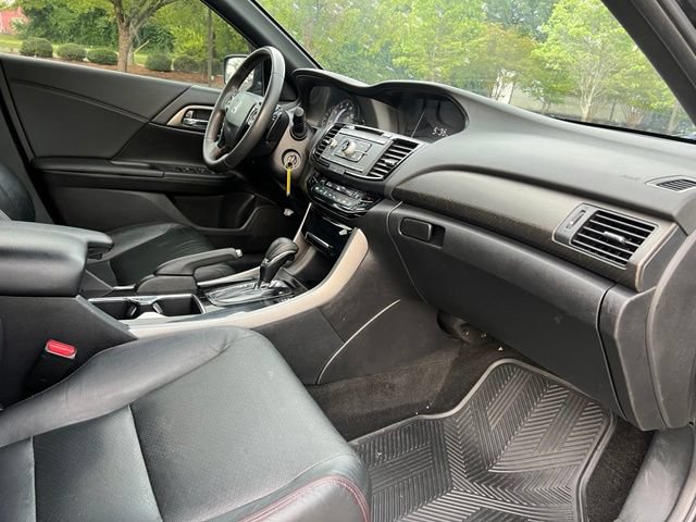 Used 2017 Honda Accord Sport Special Edition image 21