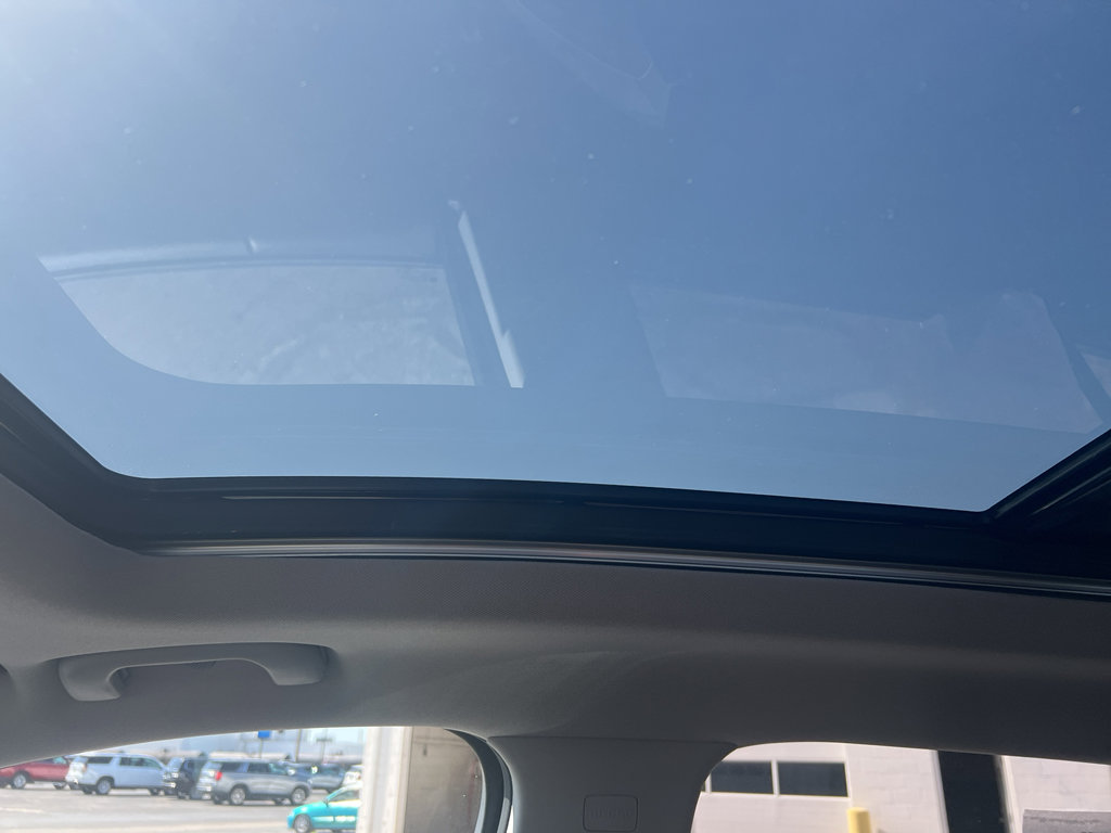 Used 2021 Chevrolet Equinox Premier image 16