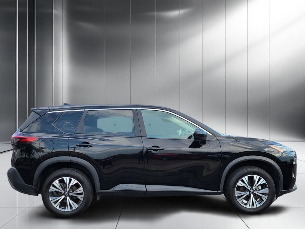Used 2023 Nissan Rogue SV image 28