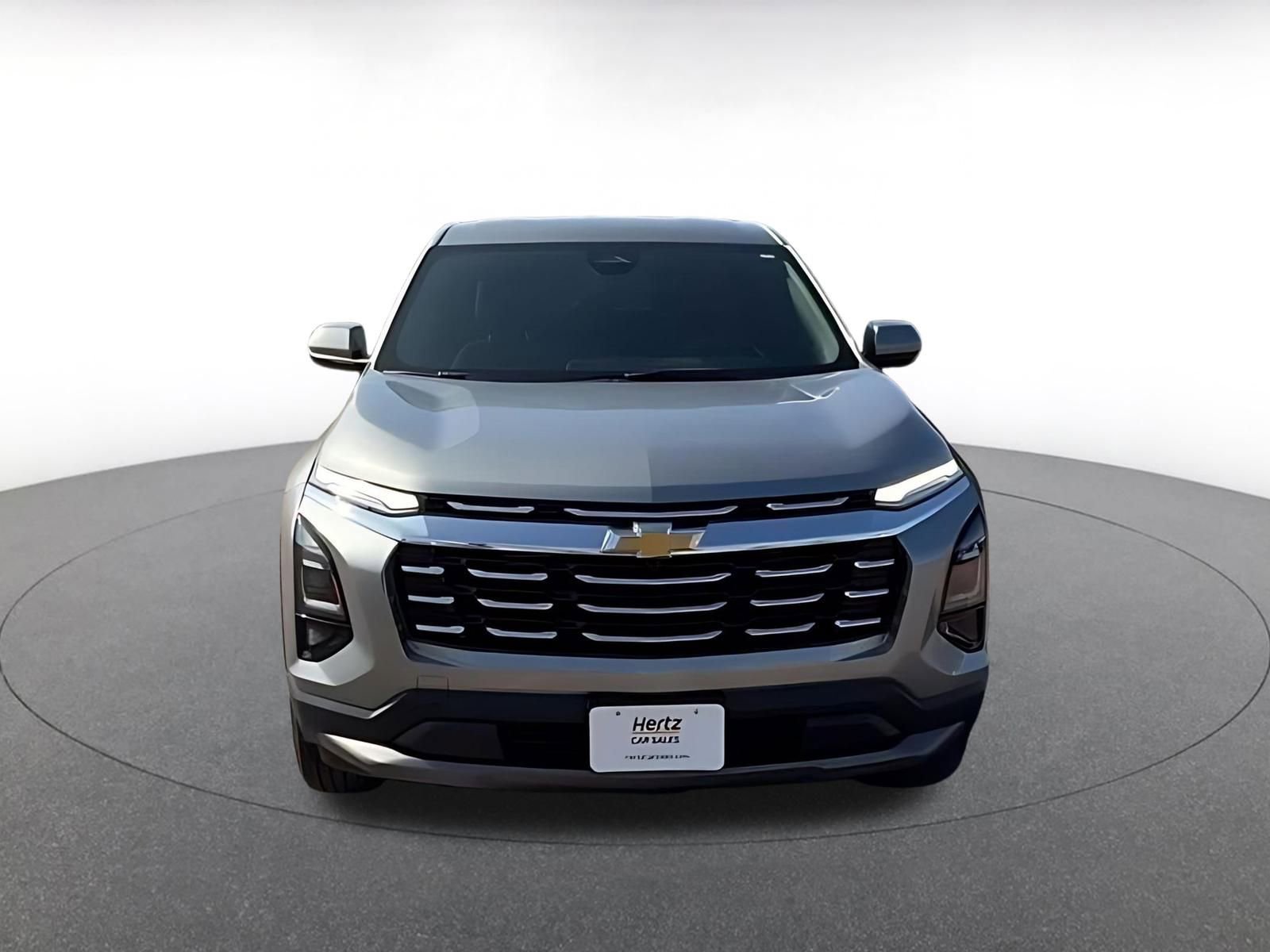 Used 2025 Chevrolet Equinox LT image 3