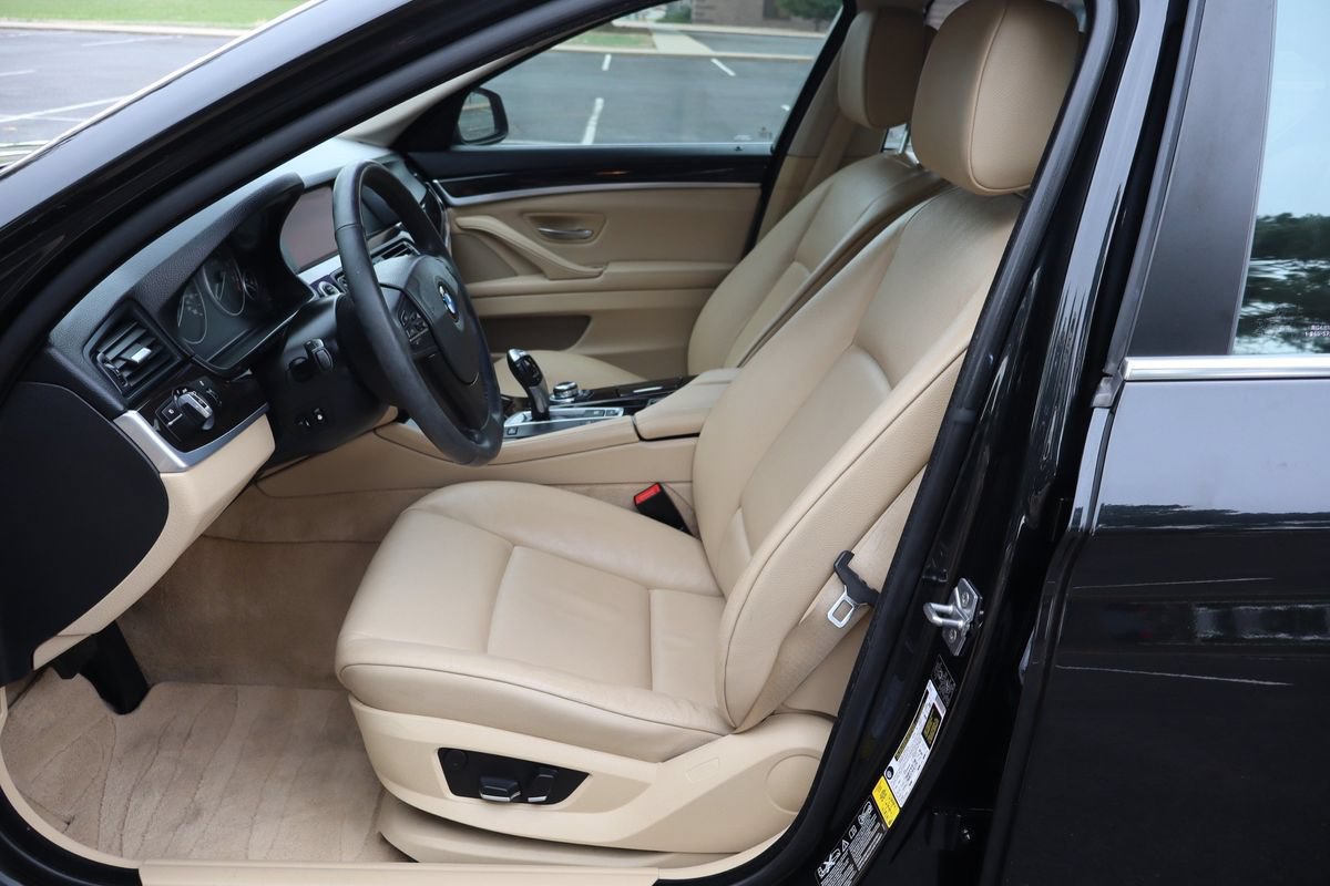 Used 2011 BMW 535i xDrive Sedan AWD/4WD image 19