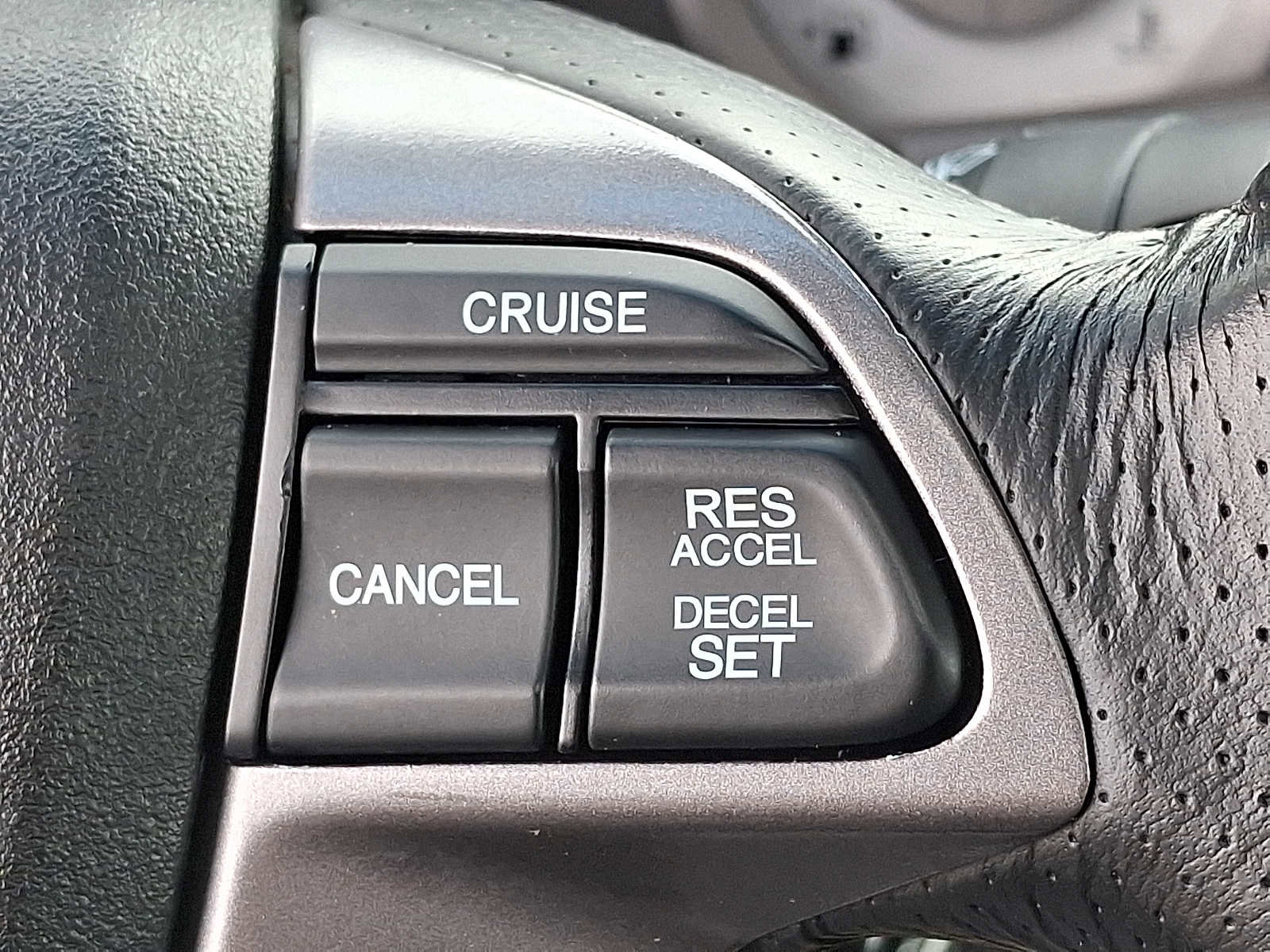 Used 2012 Honda Pilot EX-L image 24