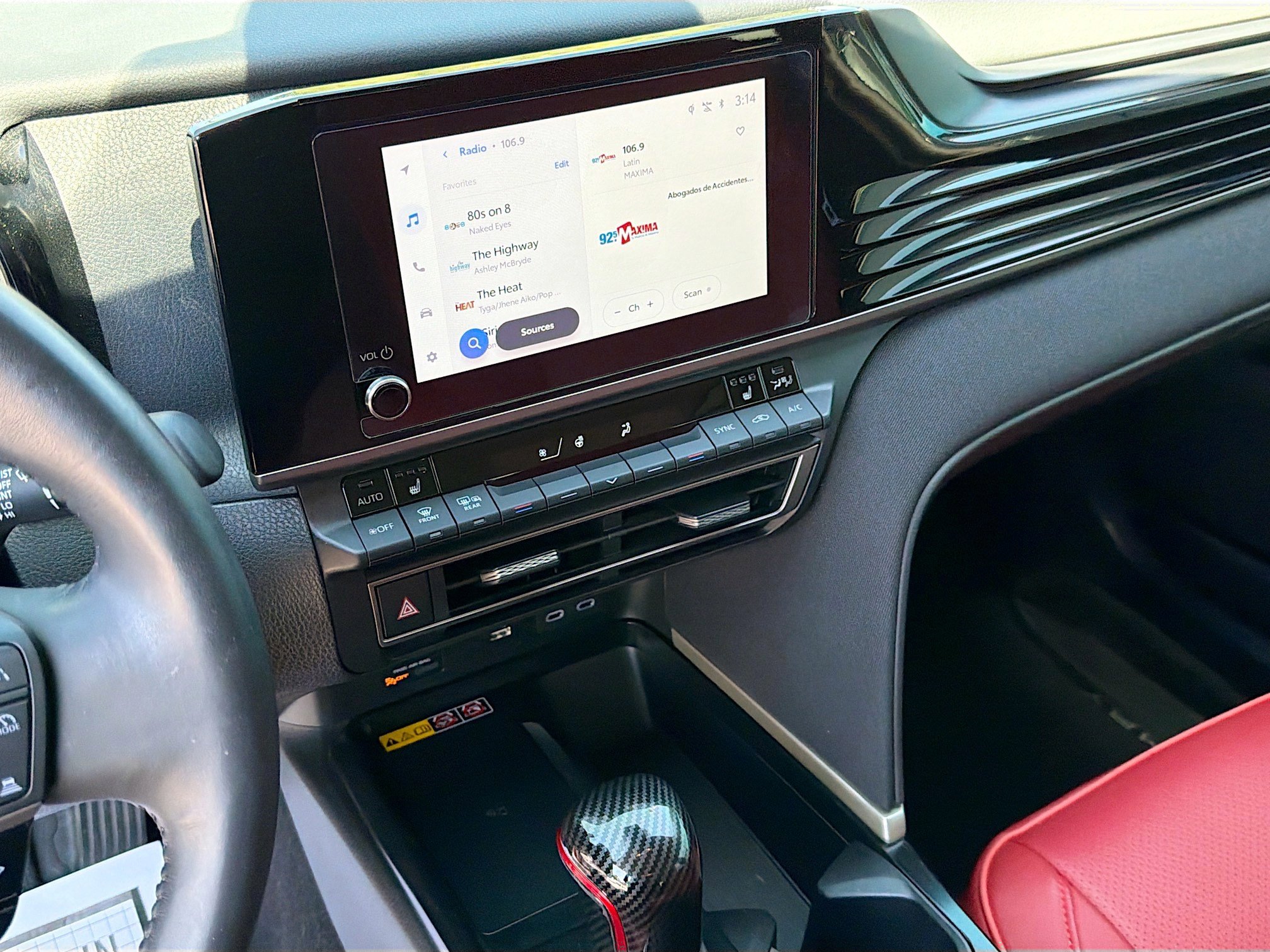 Used 2025 Toyota Camry LE w/ Convenience Package FWD image 26