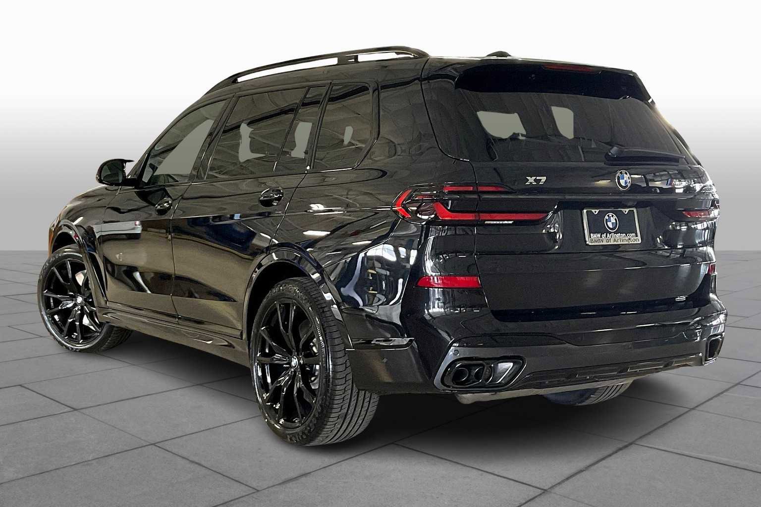 New 2026 BMW X7 M60i image 12