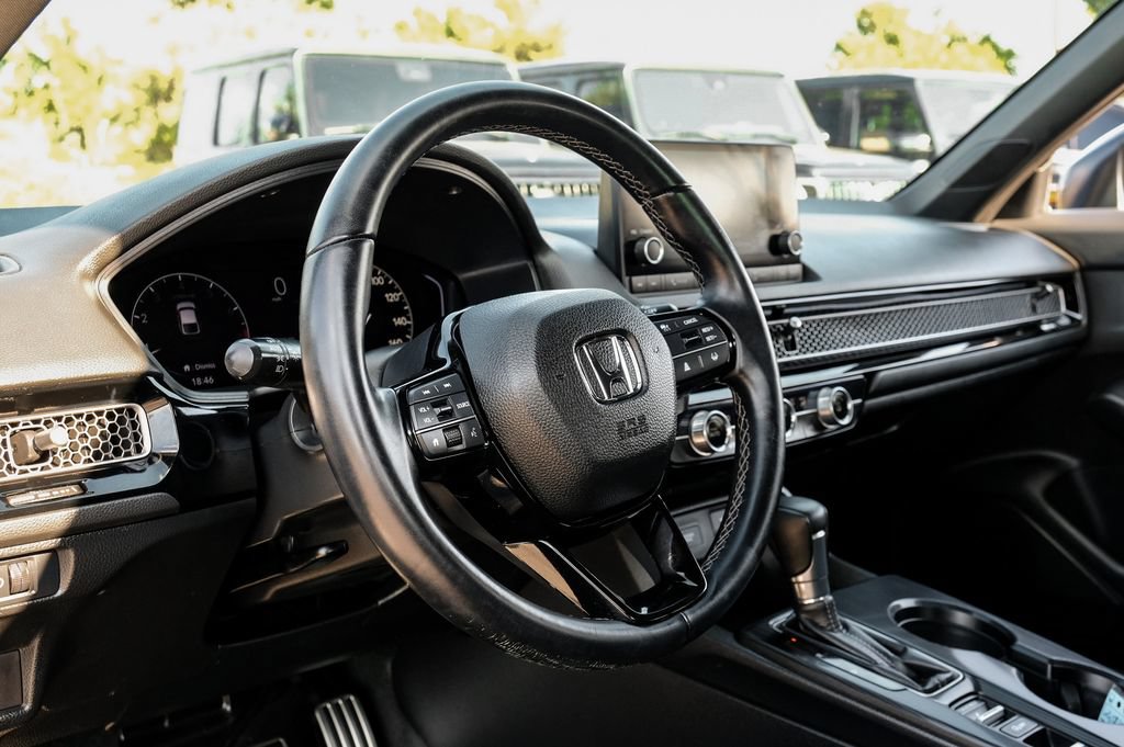 Used 2023 Honda Civic Sport image 13