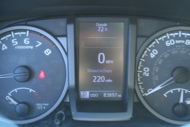 Used 2017 Toyota Tacoma TRD Sport w/ Tow Package image 19