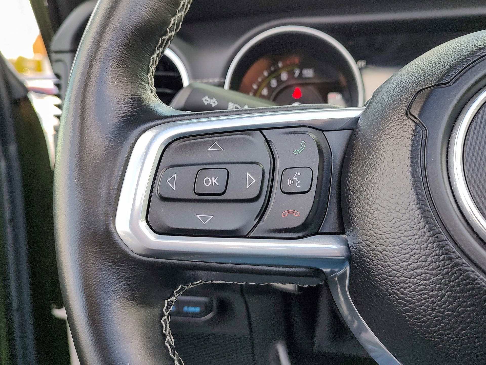 Used 2021 Jeep Wrangler Unlimited Sahara w/ Cold Weather Group image 18