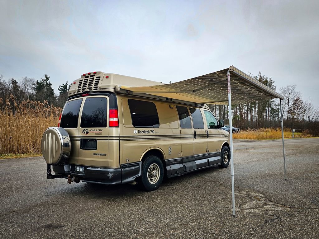 Used 2006 Chevrolet Express 3500 Extended w/ Power and Light Package image 11