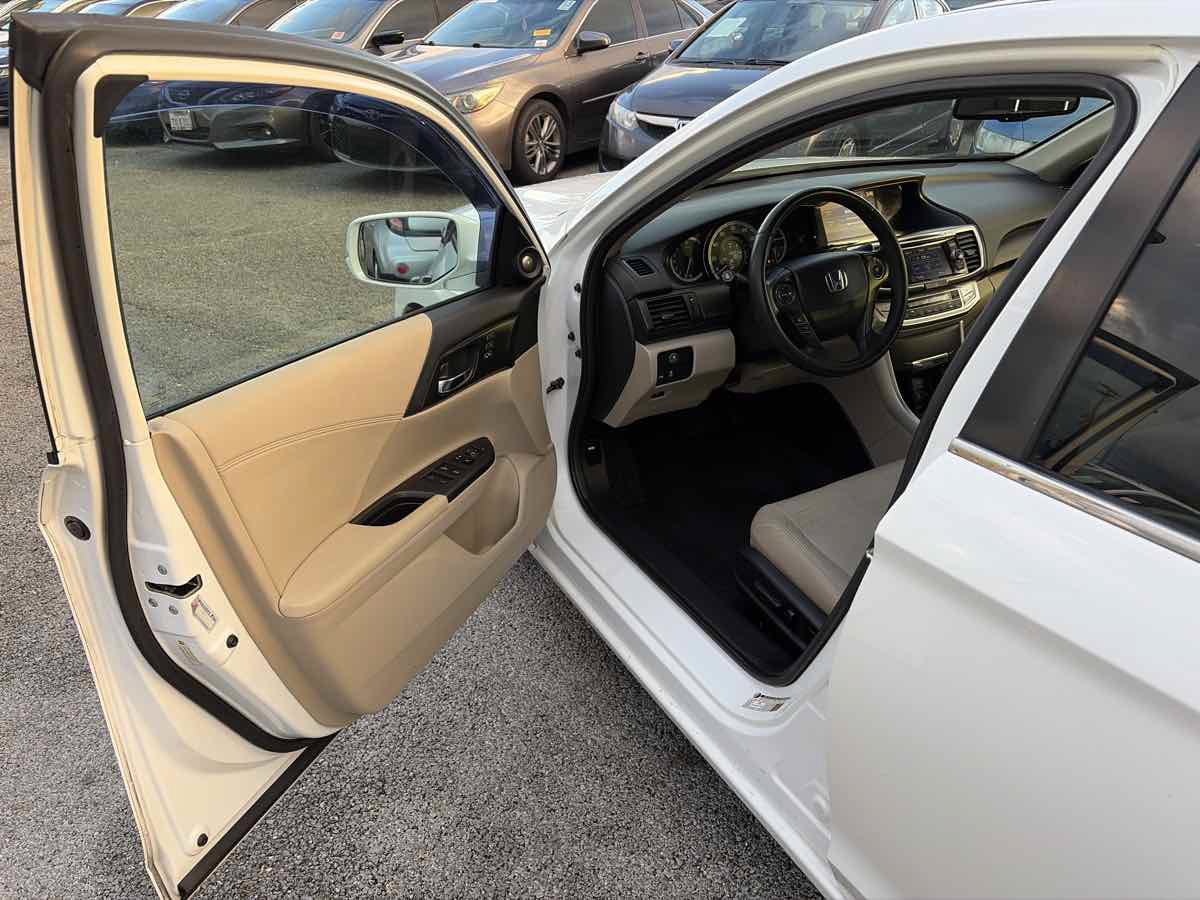 Used 2013 Honda Accord EX-L image 6