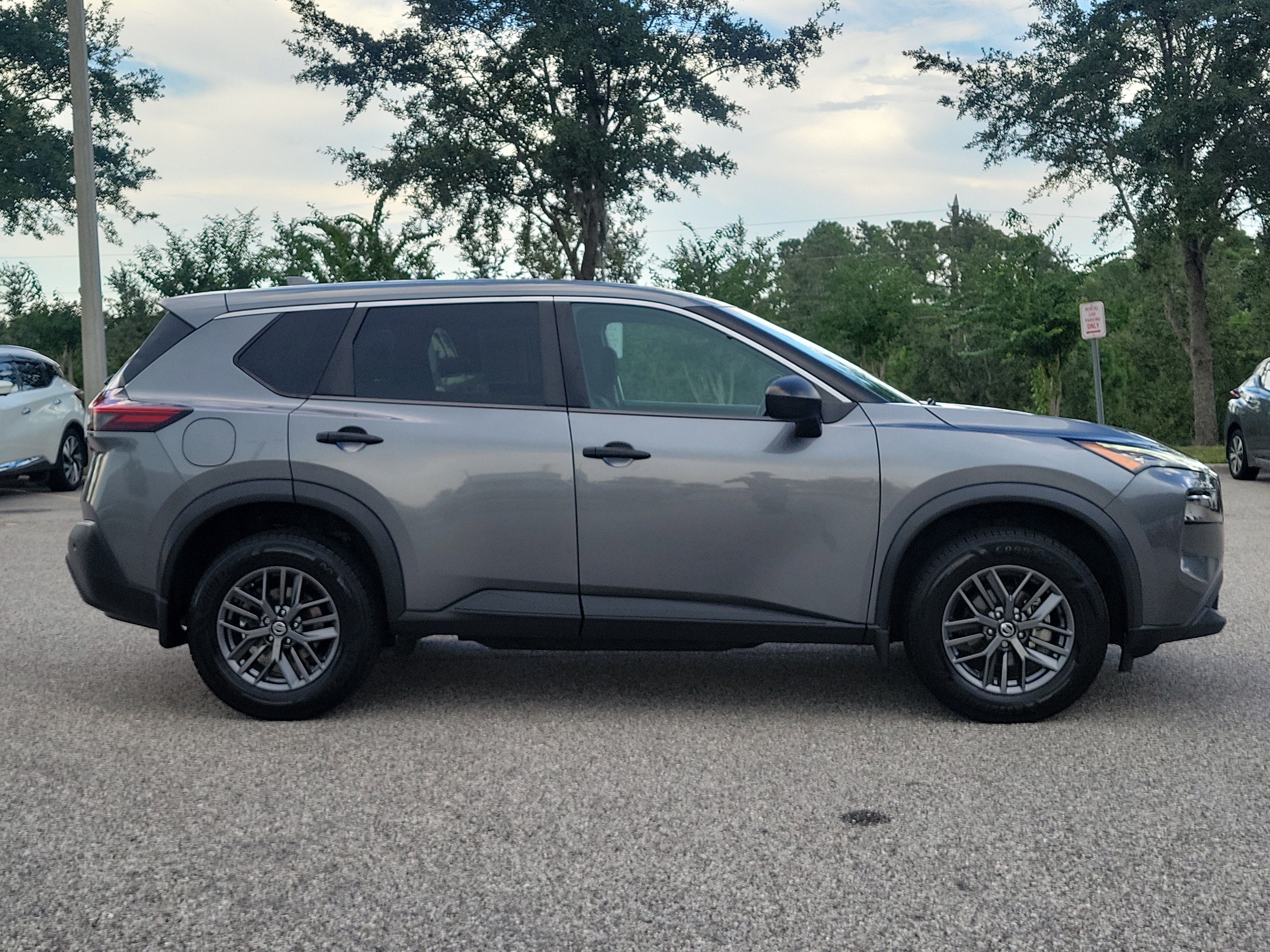 Certified 2021 Nissan Rogue S AWD/4WD image 4
