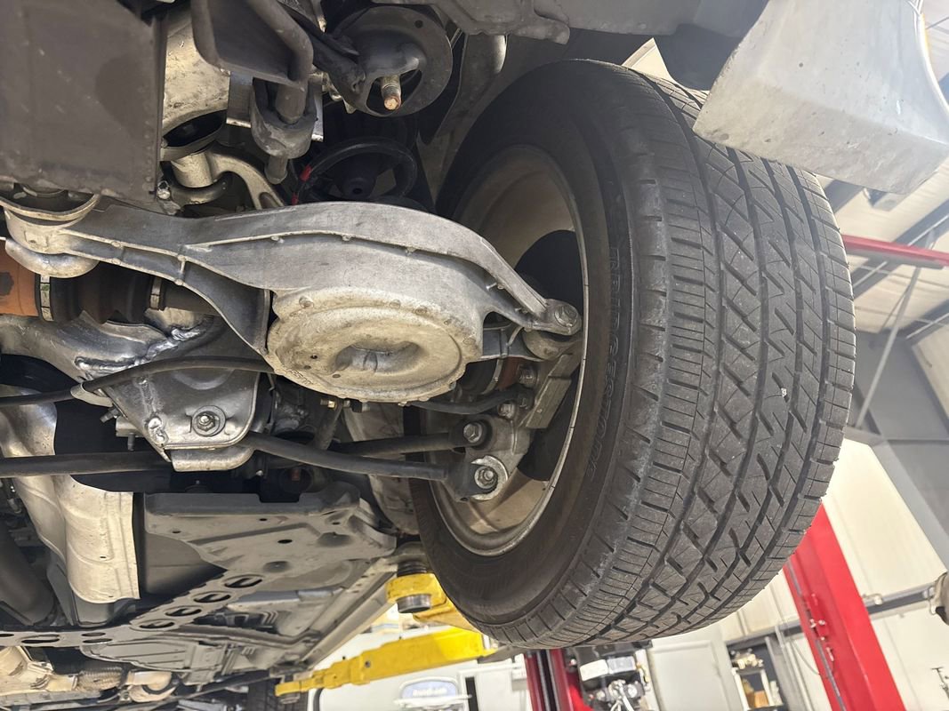 Used 2004 Nissan 350Z Enthusiast w/ Side Airbags Pkg image 13