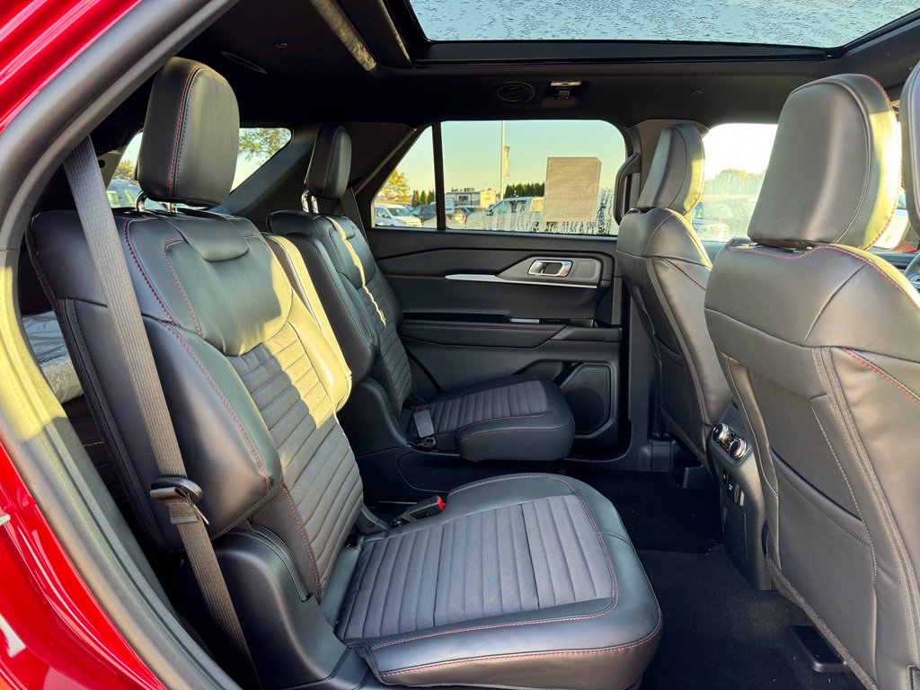 New 2026 Ford Explorer ST-Line image 18
