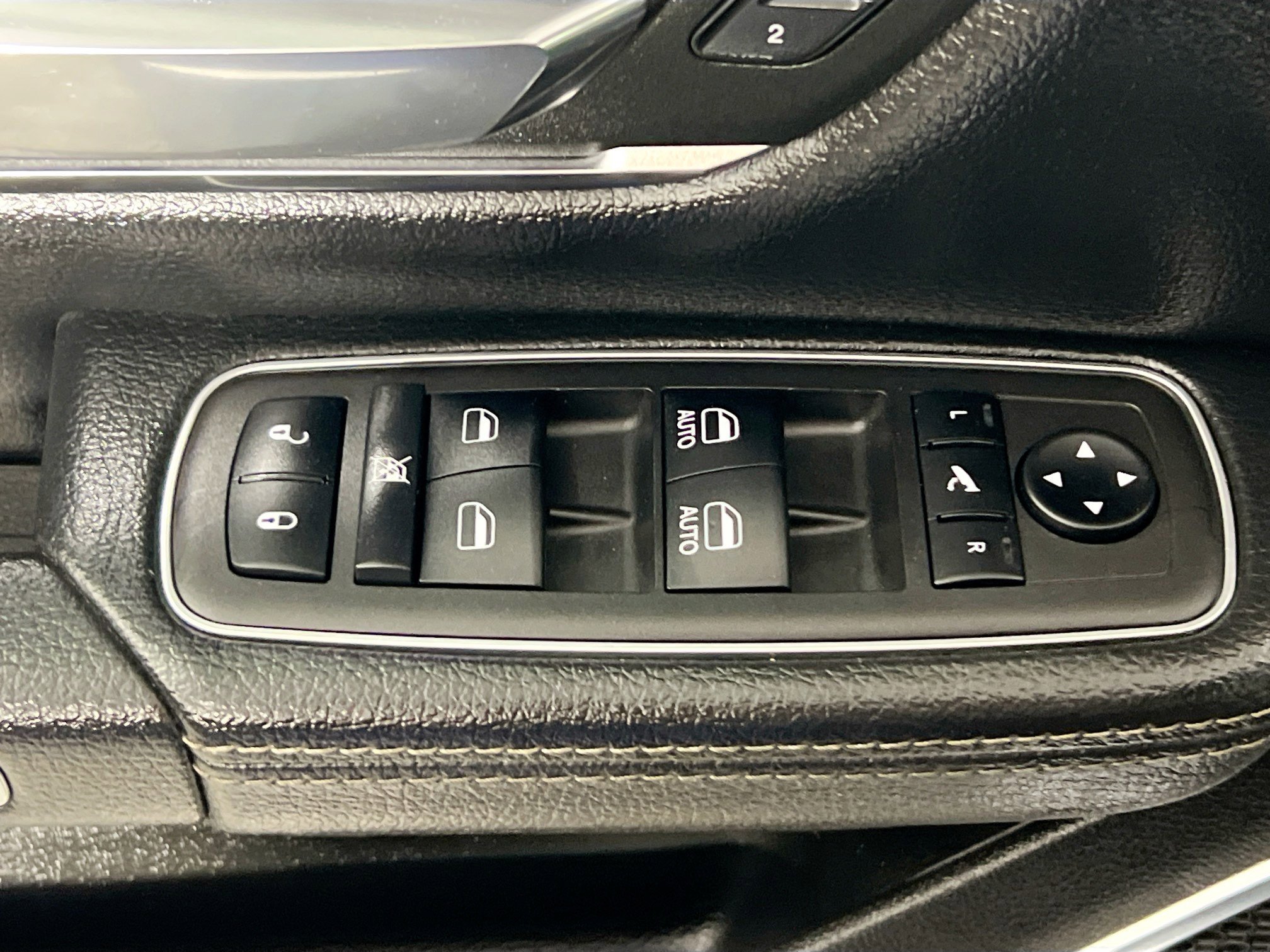 Used 2024 RAM 1500 Laramie image 16