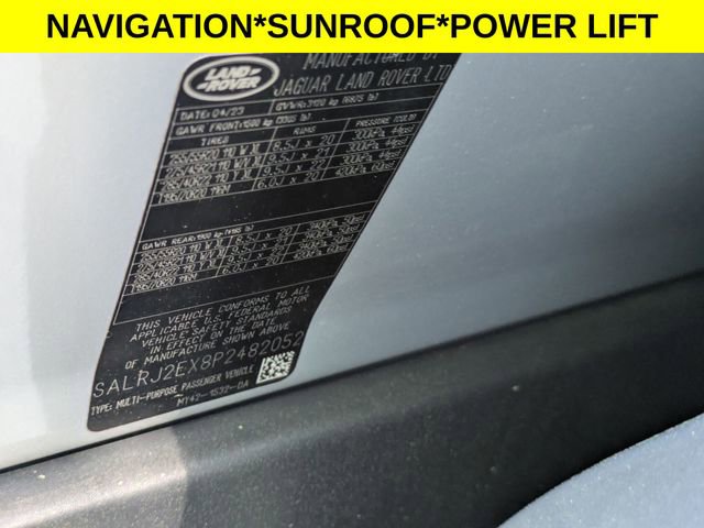 Used 2023 Land Rover Discovery S image 47