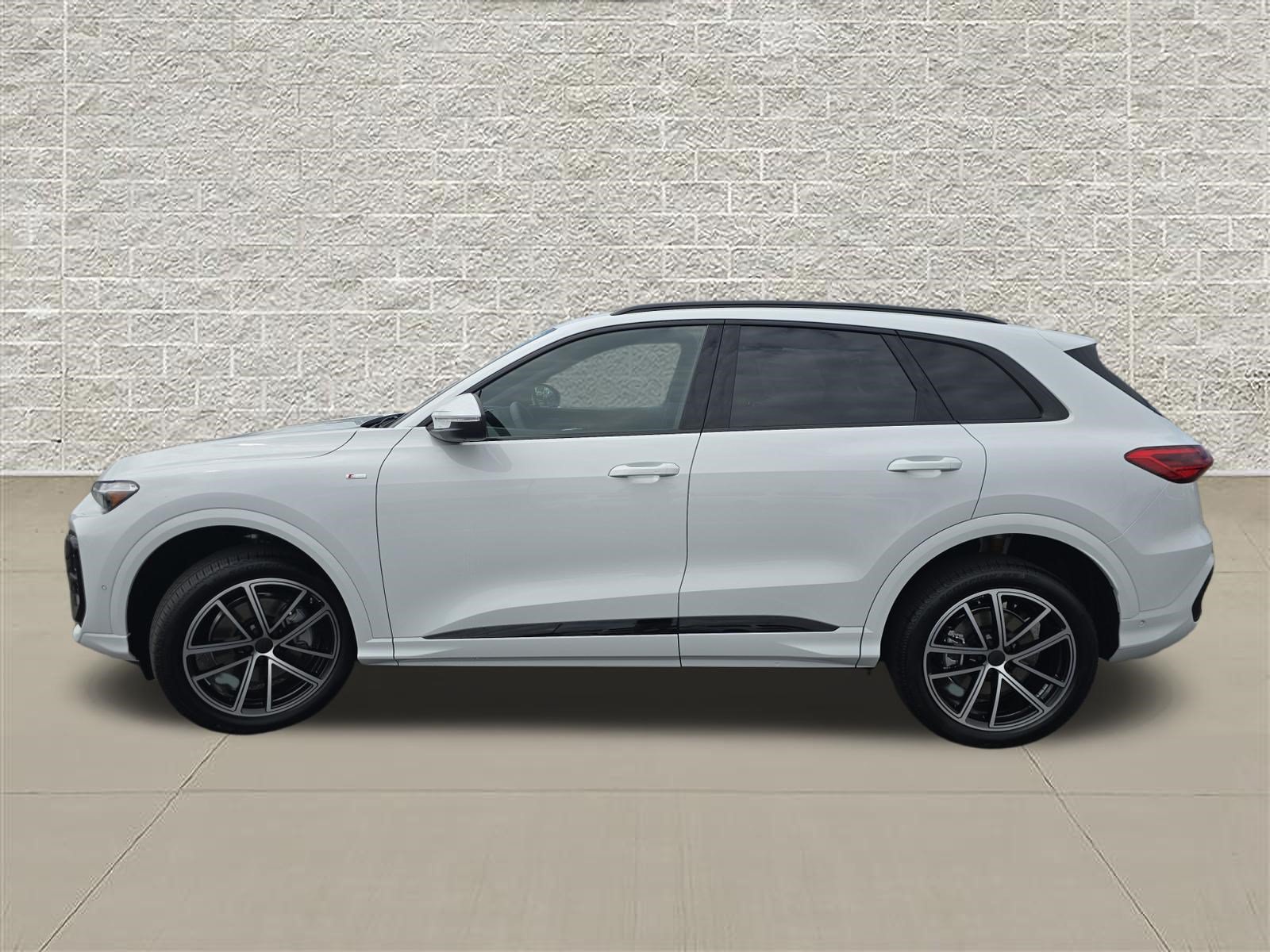 New 2026 Audi Q5 Premium Plus AWD/4WD image 4