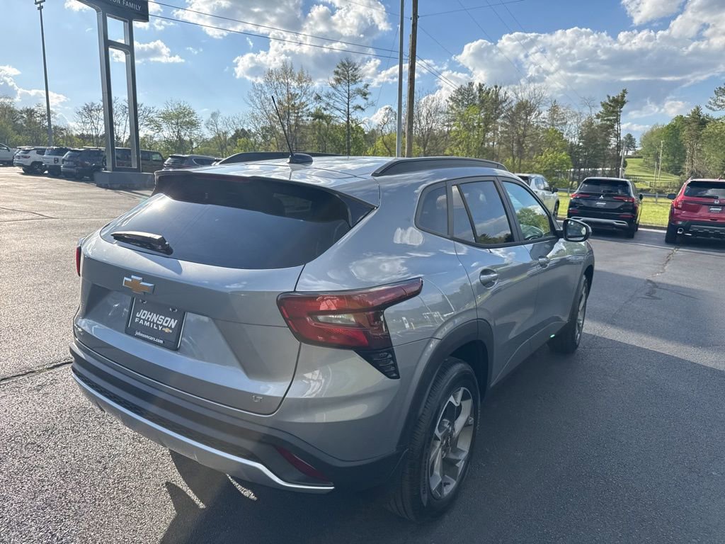 New 2026 Chevrolet Trax LT FWD image 7