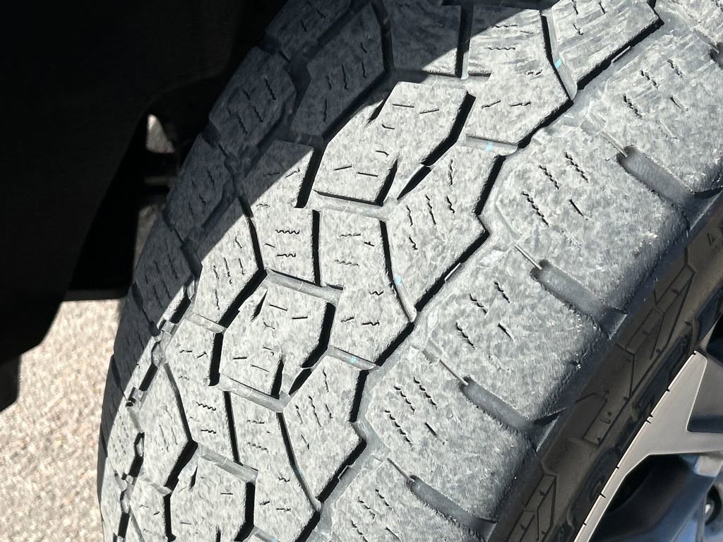 Used 2022 GMC Yukon Denali image 31