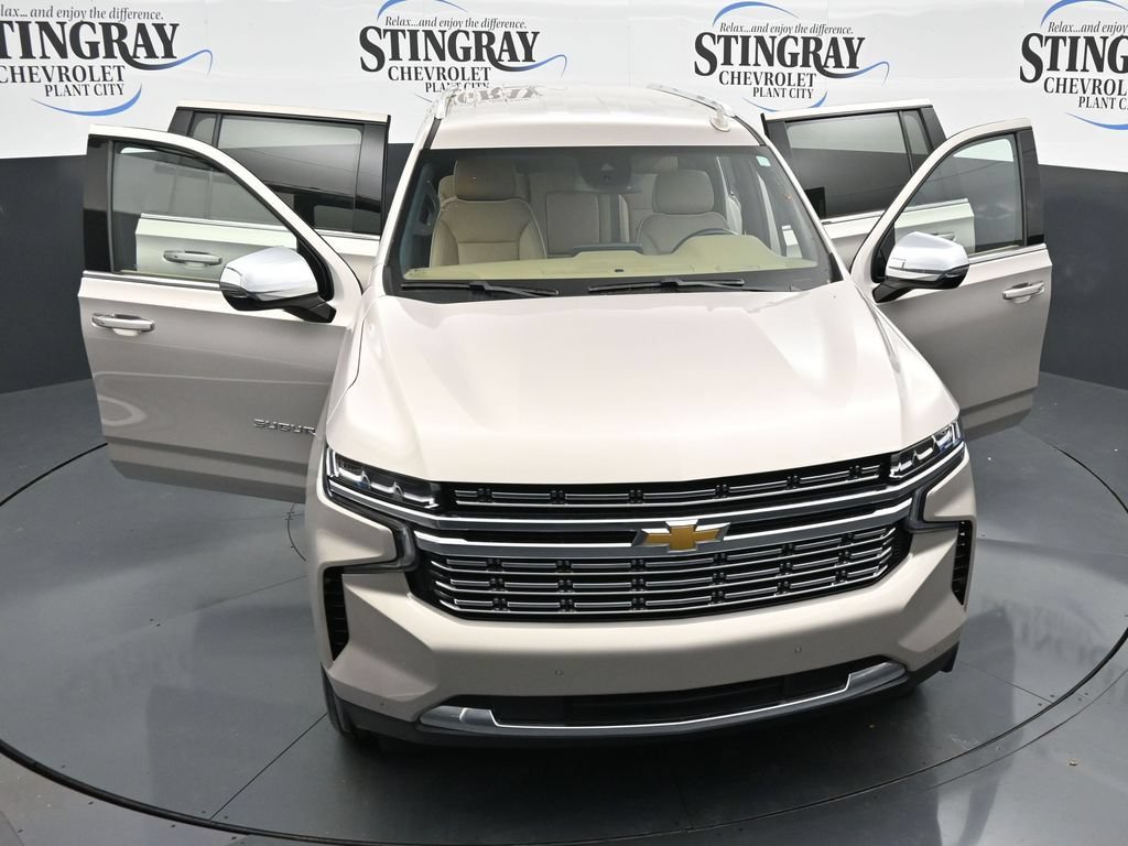 Used 2024 Chevrolet Suburban Premier RWD image 34