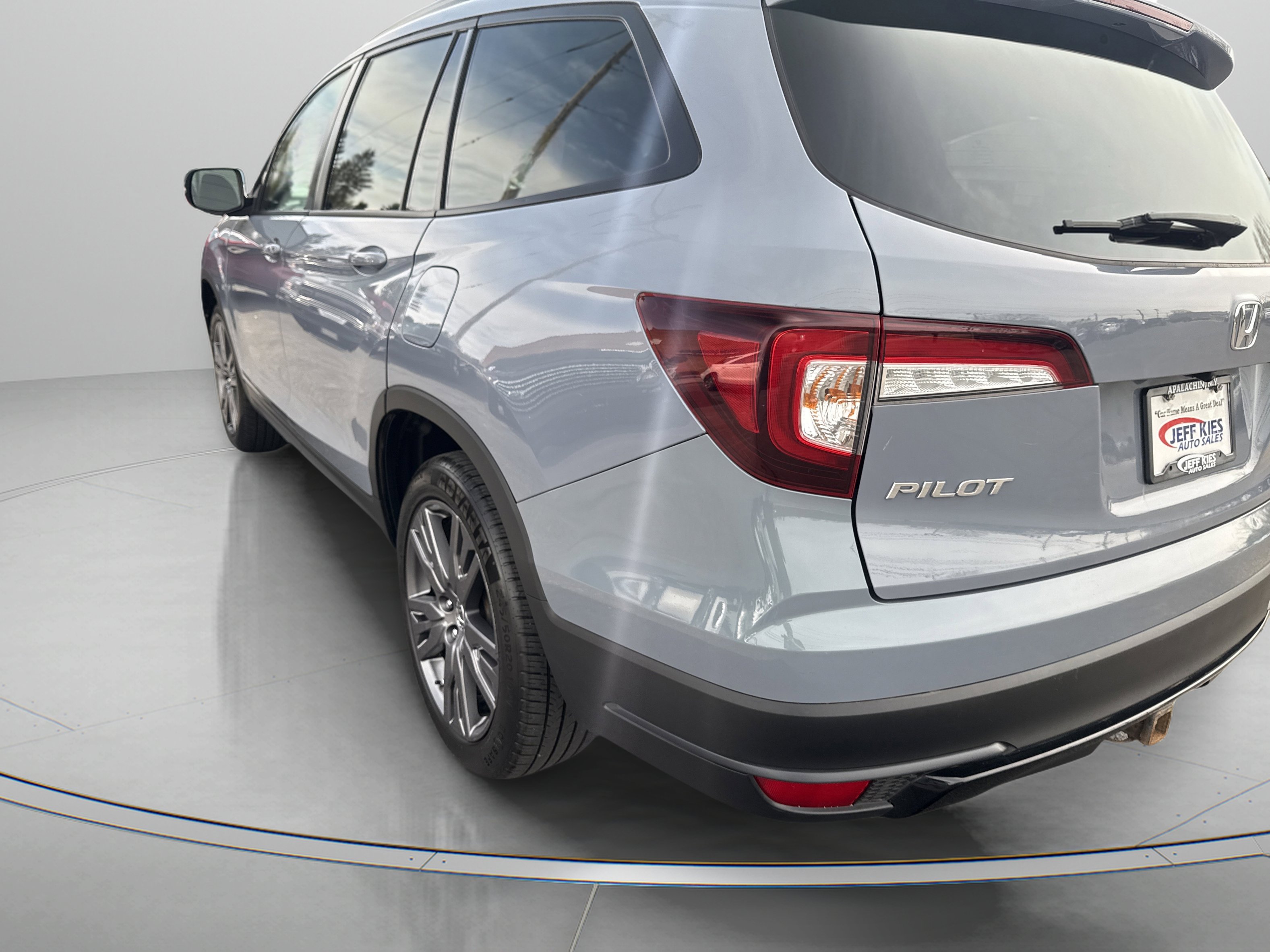 Used 2022 Honda Pilot Sport image 7