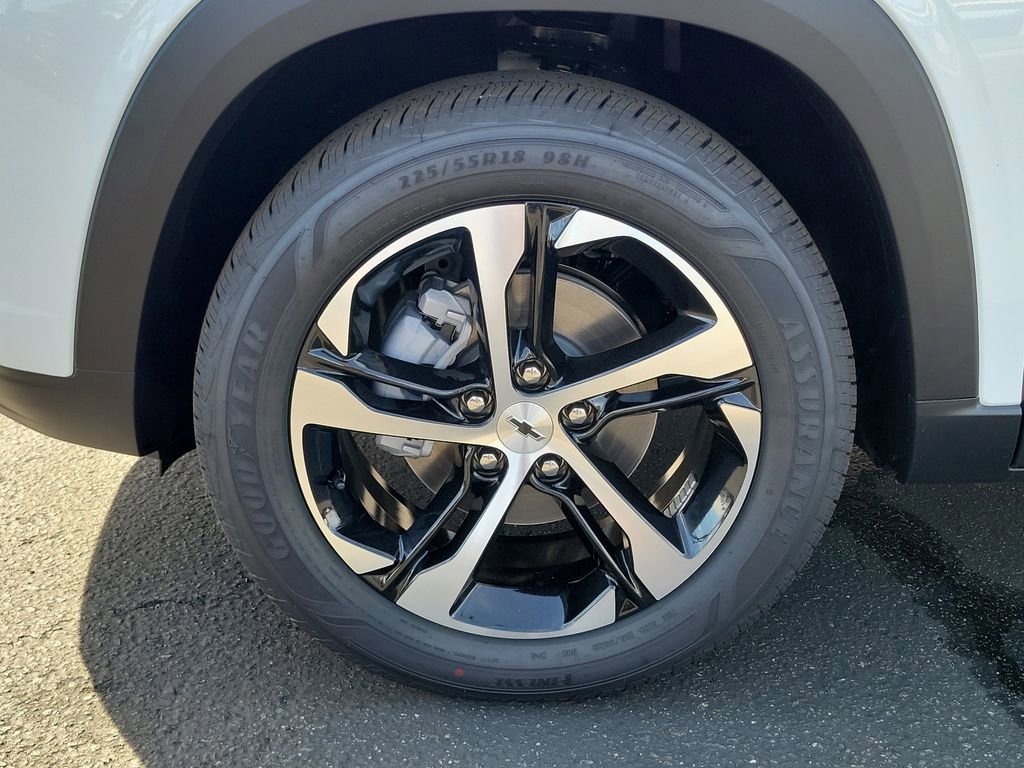 New 2026 Chevrolet Trax RS w/ Driver Confidence Package image 22