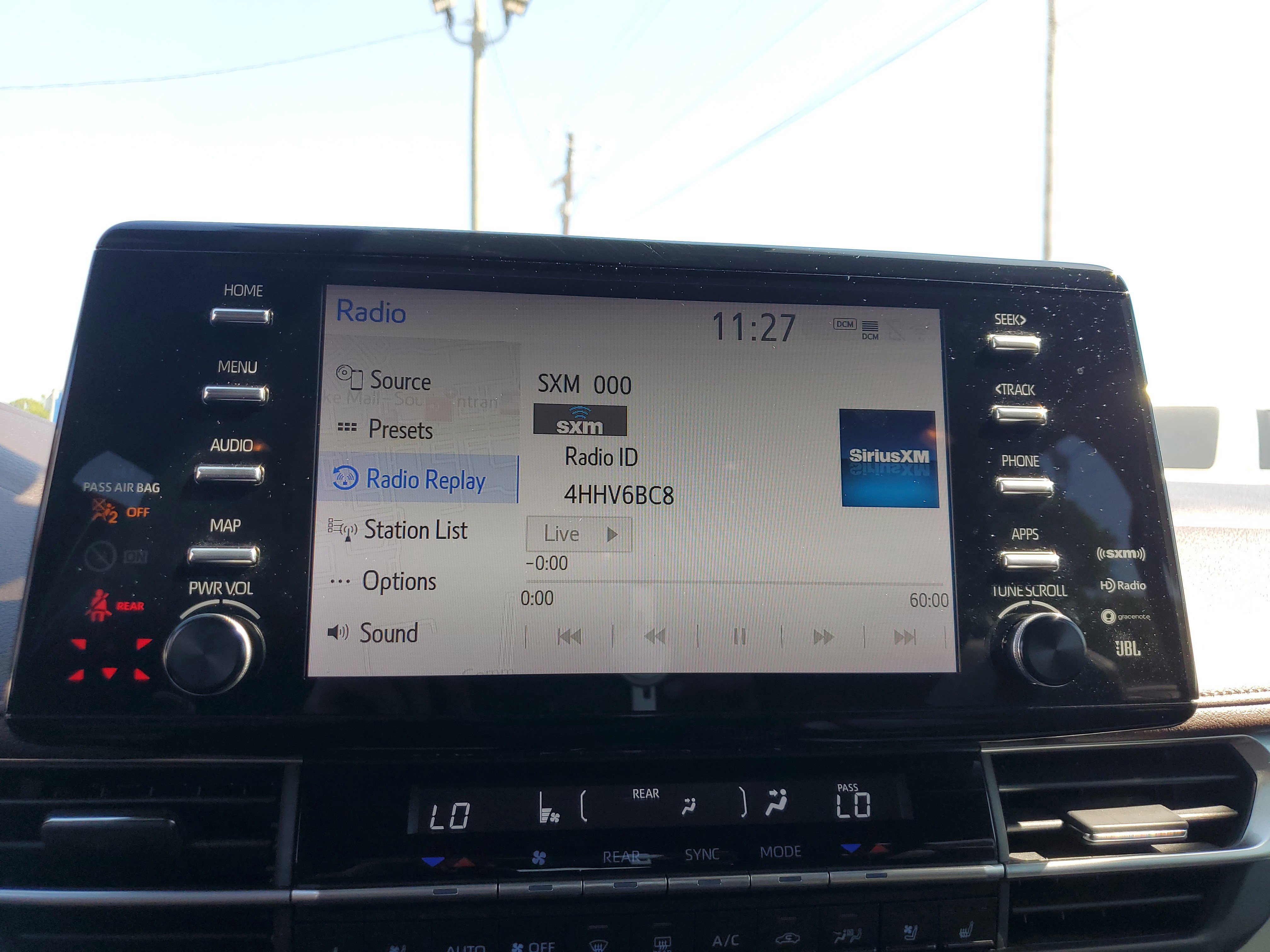 Used 2023 Toyota Sienna Platinum image 19