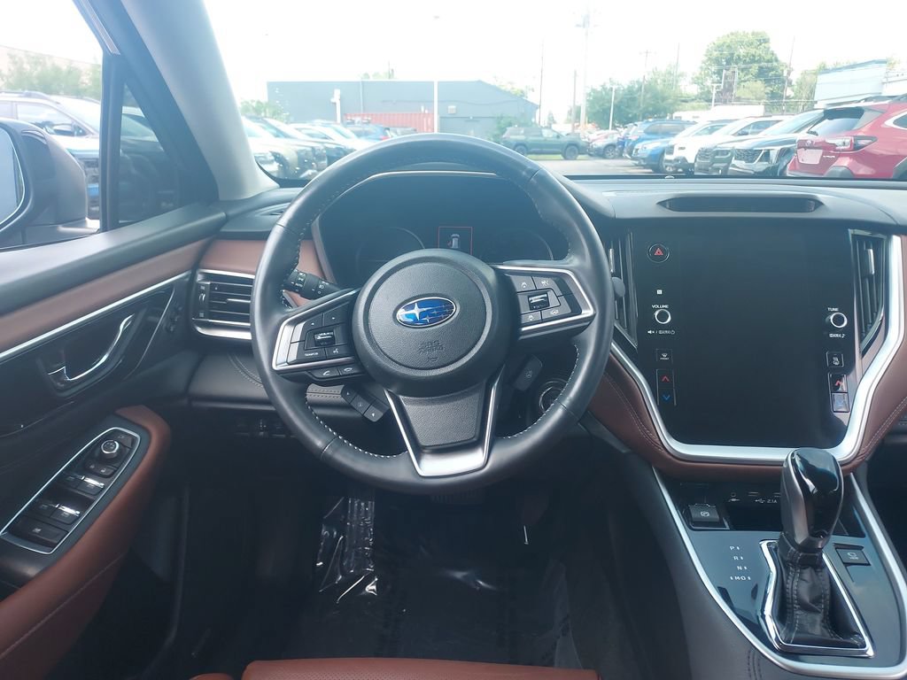 Used 2020 Subaru Outback Touring AWD/4WD image 10