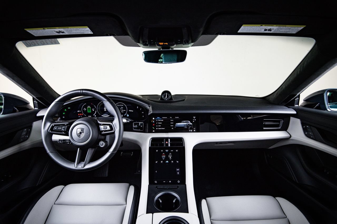 New 2026 Porsche Taycan Turbo AWD/4WD image 25