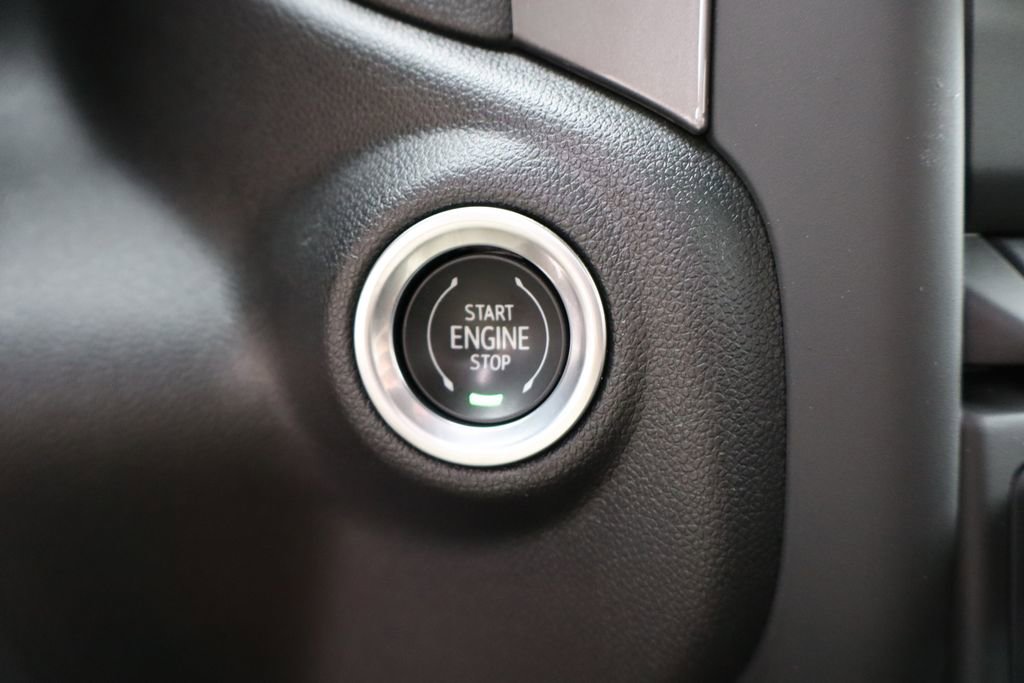 Used 2024 Chevrolet Silverado 2500 Custom w/ Custom Value Package image 20