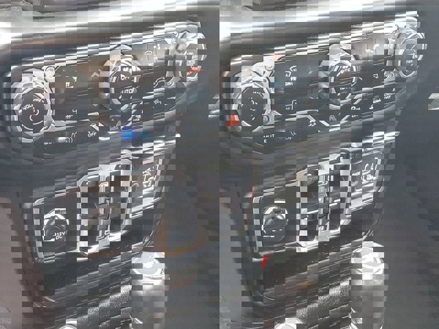 Certified 2022 Jeep Wrangler Unlimited Sahara w/ Safety Group image 25