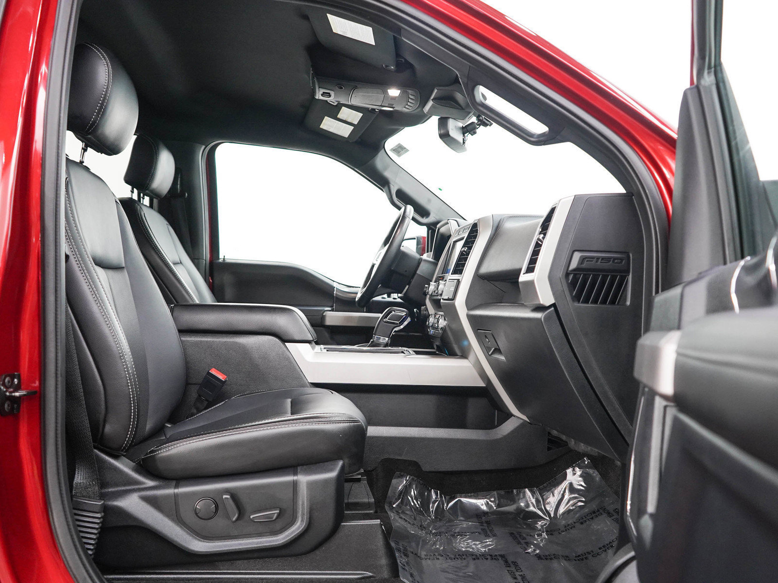 Used 2019 Ford F150 Lariat w/ Equipment Group 502A Luxury AWD/4WD image 11