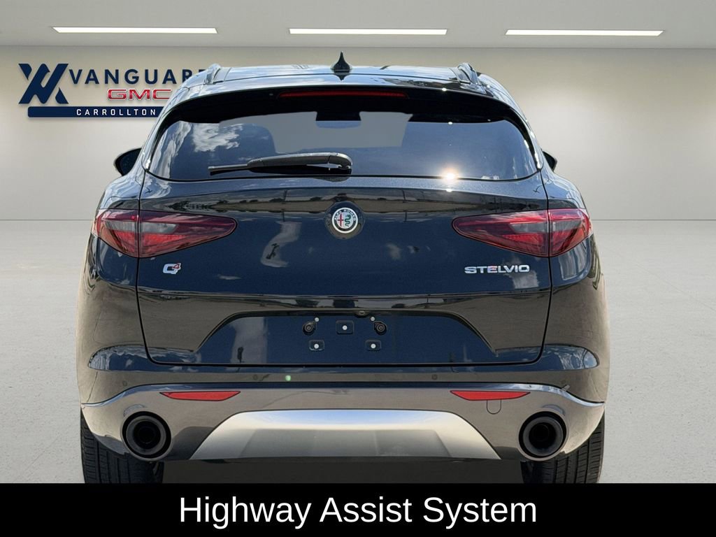 Used 2022 Alfa Romeo Stelvio Ti AWD/4WD image 8