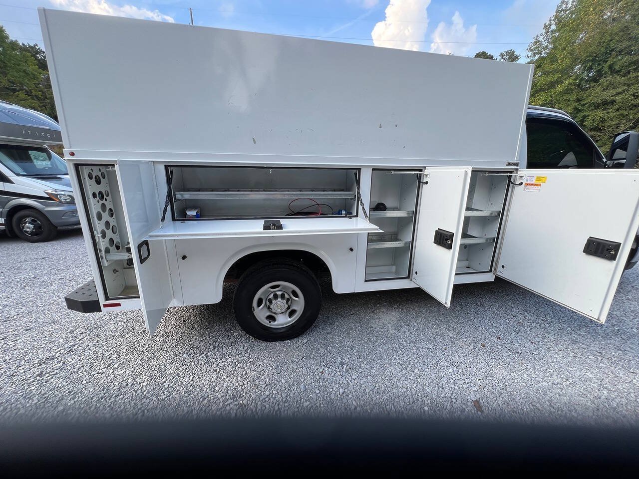 Used 2023 Chevrolet Express 3500 w/ Power Convenience Package RWD image 10