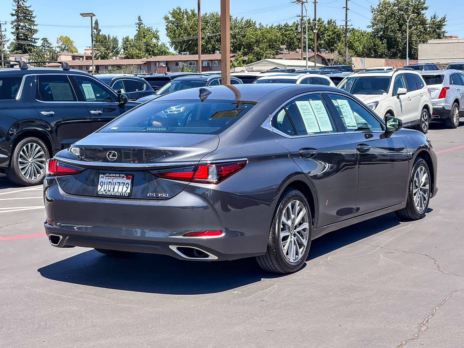 Certified 2025 Lexus ES 350 F Sport w/ Accessory Package (Z2) FWD image 4