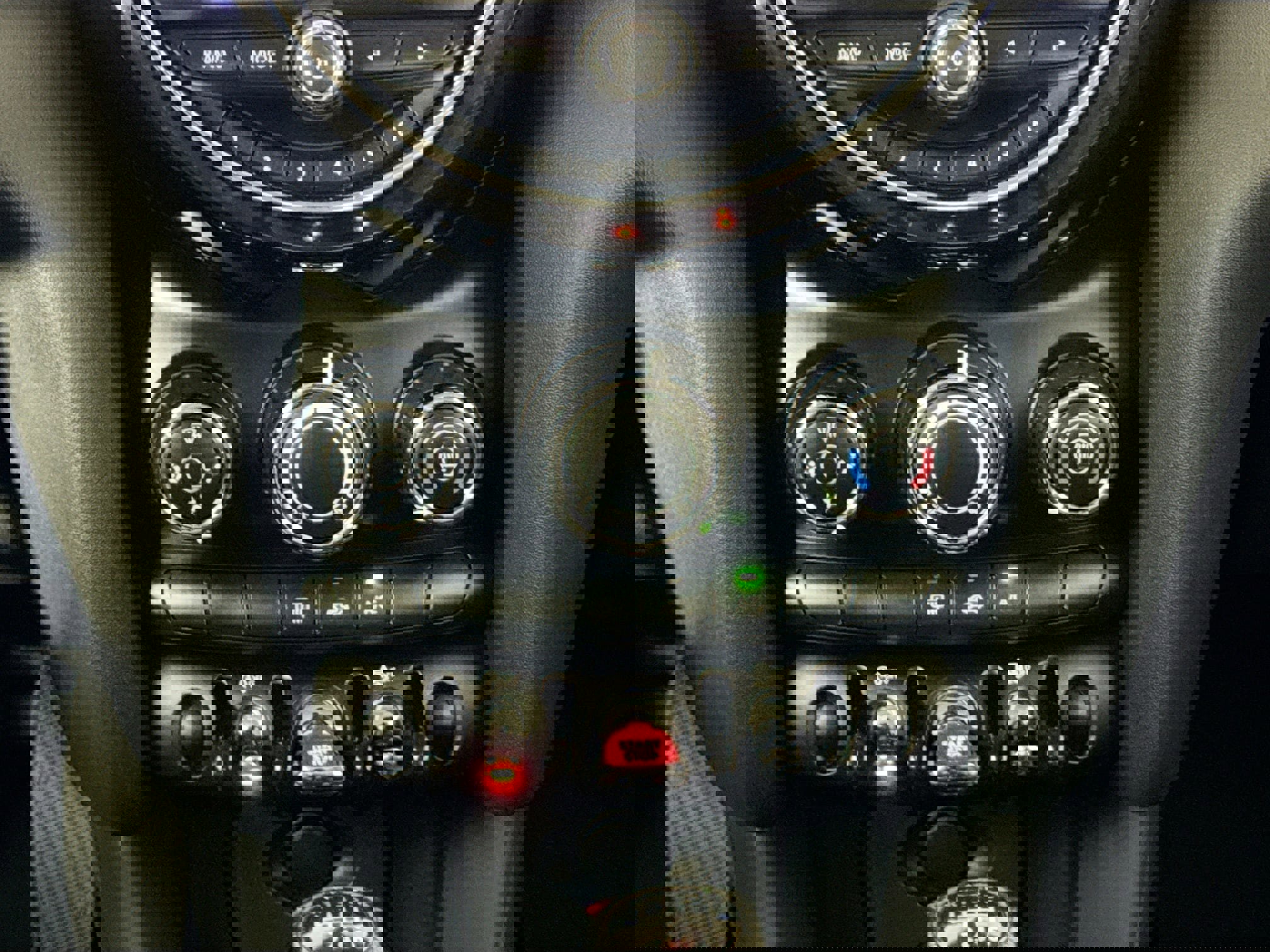 Used 2019 MINI Cooper 2-Door Hardtop image 28