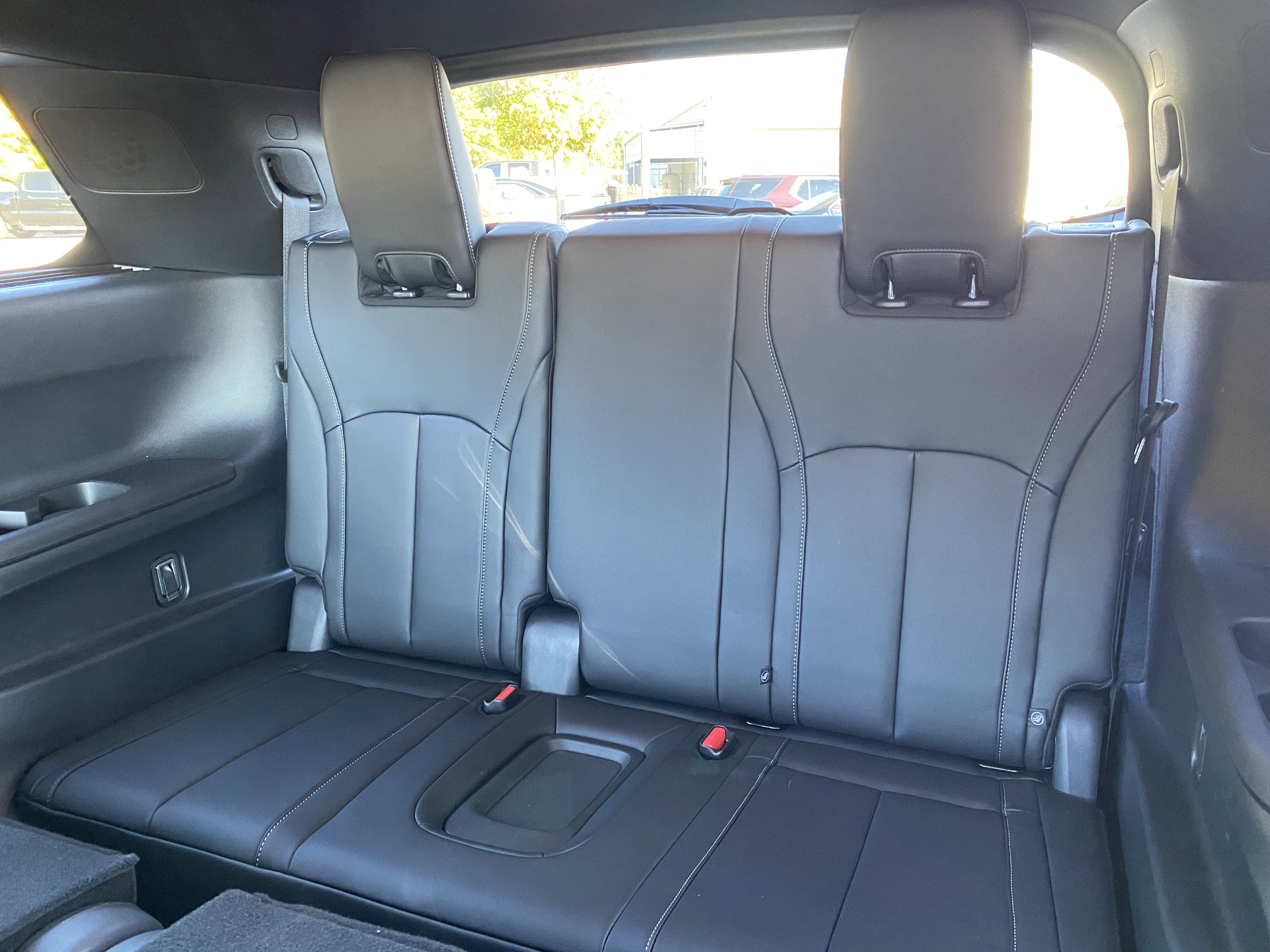 Used 2025 INFINITI QX60 Luxe w/ Black Edition image 34