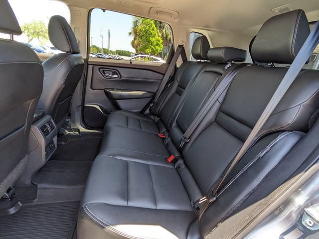 Used 2022 Nissan Rogue SL w/ SL Premium Package AWD/4WD image 16