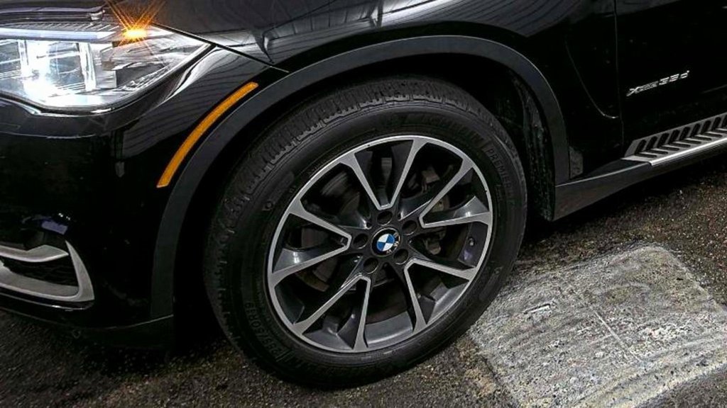 Used 2015 BMW X5 xDrive35d image 14