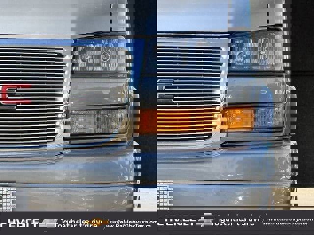 Used 2022 GMC Savana 2500 Extended w/ Enhanced Convenience Package image 4