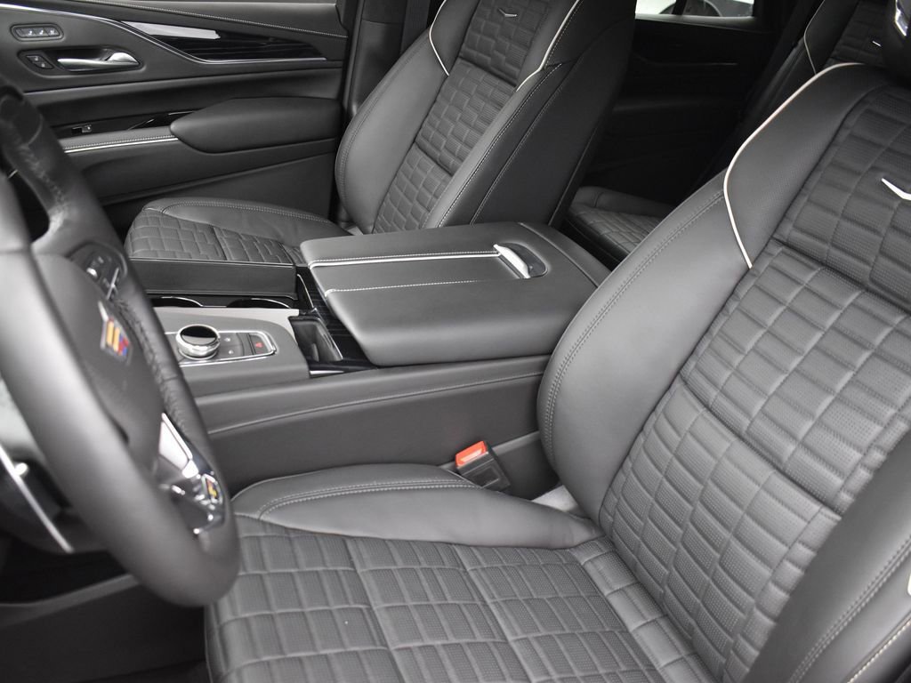 Certified 2023 Cadillac Escalade V w/ LPO, ONYX Package image 13