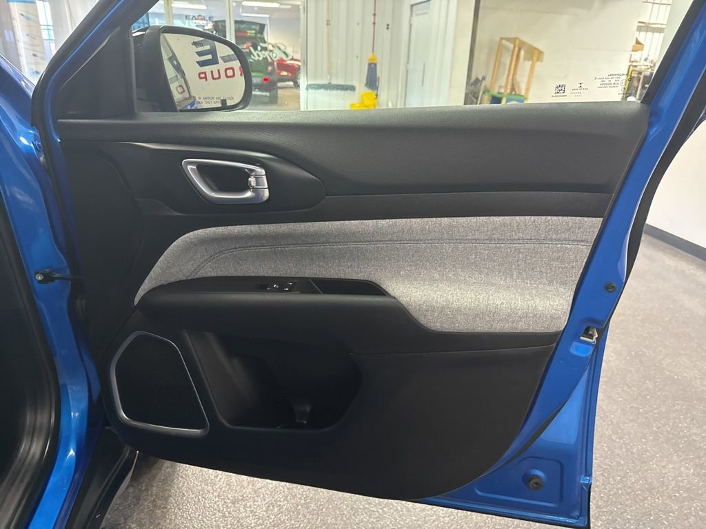 Used 2022 Jeep Compass Latitude w/ Convenience Group image 36