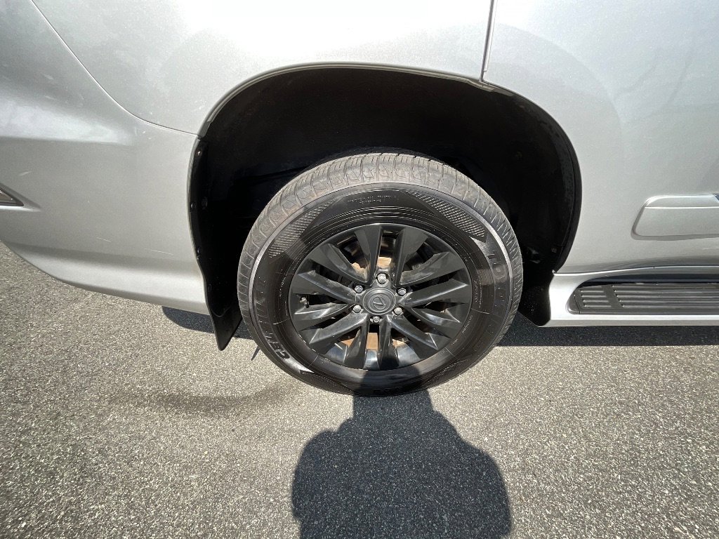 Used 2015 Lexus GX 460 image 13