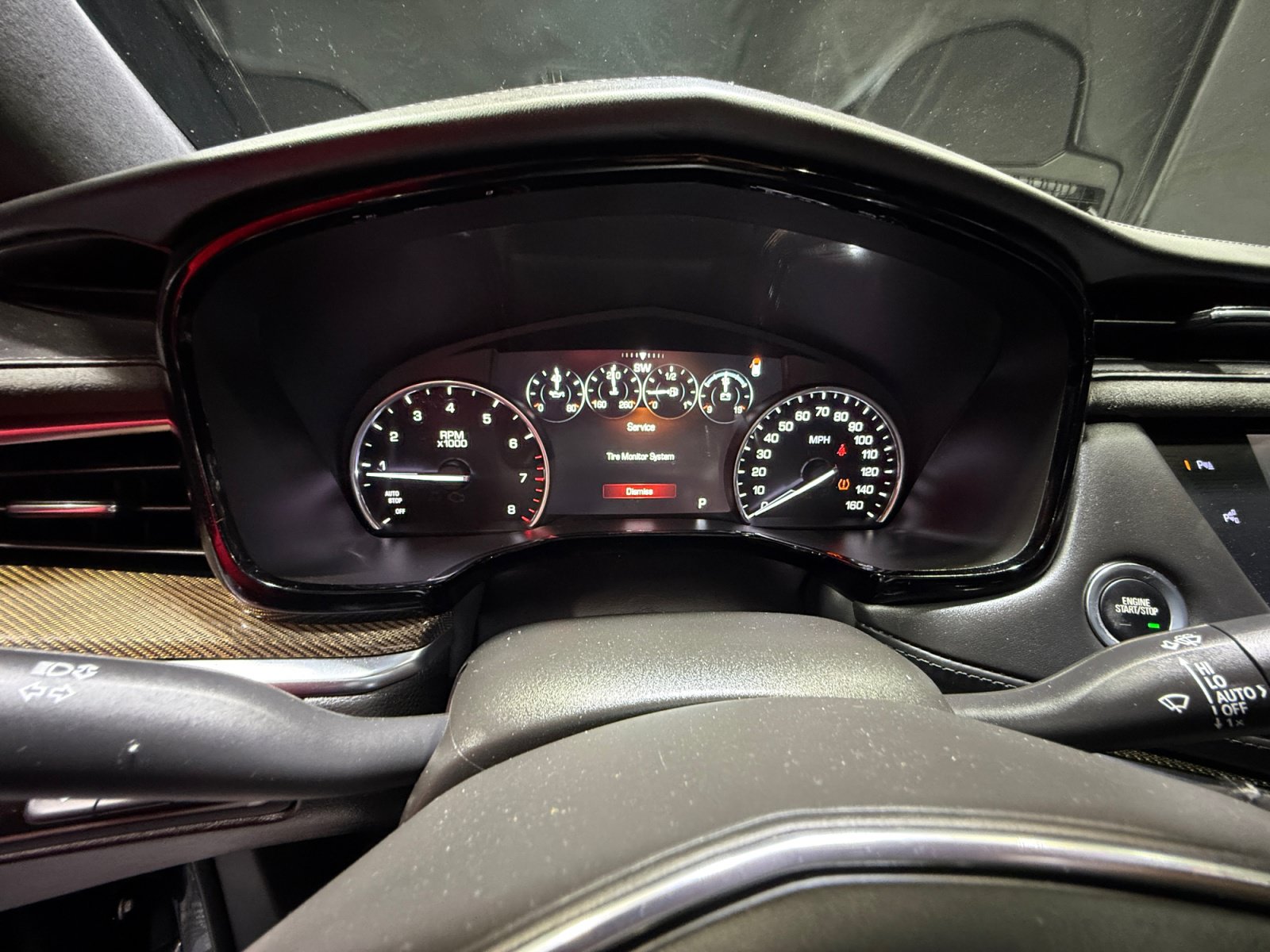 Used 2019 Cadillac XT5 Platinum AWD/4WD image 11