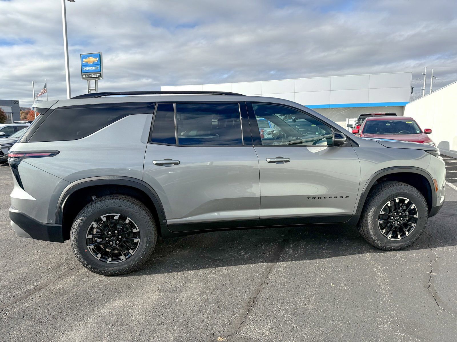 New 2026 Chevrolet Traverse Z71 w/ Enhanced Driving Package AWD/4WD image 8