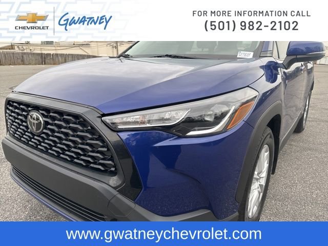 Used 2023 Toyota Corolla Cross LE FWD image 14