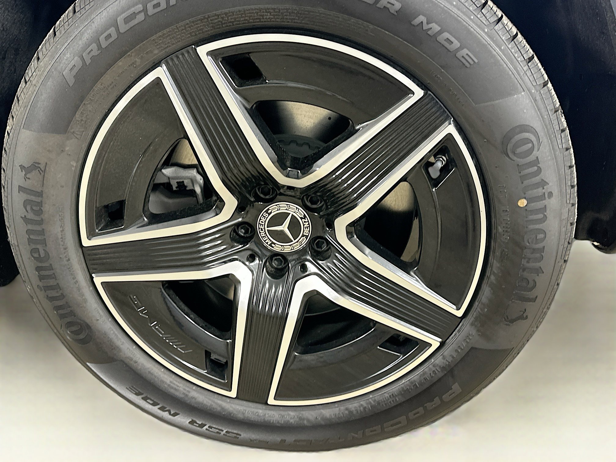 Certified 2025 Mercedes-Benz GLC 350e 4MATIC image 37