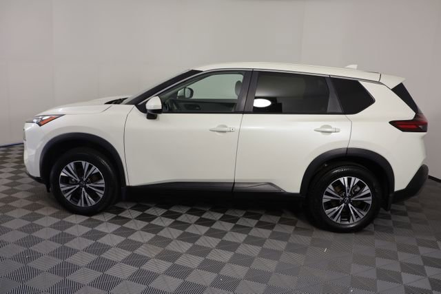 Used 2023 Nissan Rogue SV image 5
